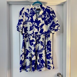 Ronni Nicole Blue and White Puff Sleeve Sundress